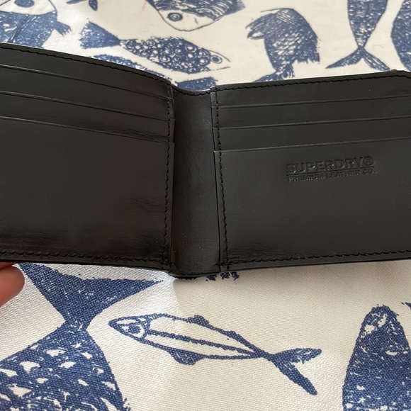 Superdry bifold wallet, premium black leather - Picture 3 of 10